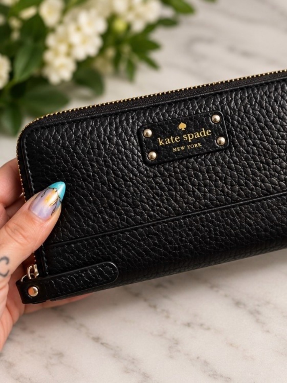 kate spade Black Pebbled Leather Zip Around Wallet with Gold Plaque